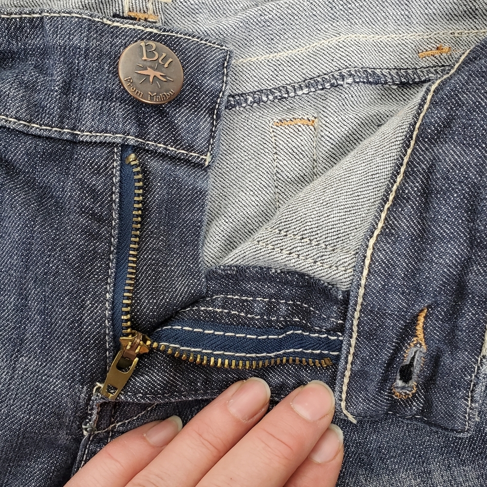 Malibu folded hem 7" jean shorts size 27 - Picture 4 of 11